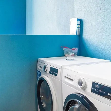 Familiar - Sunset Waves -grupo Ami *